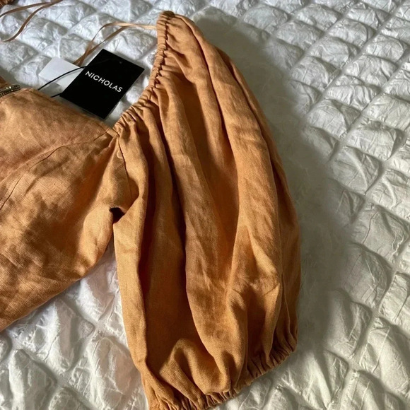 NICOLAS tan puff sleeve linen cotton top - Picture 4 of 11